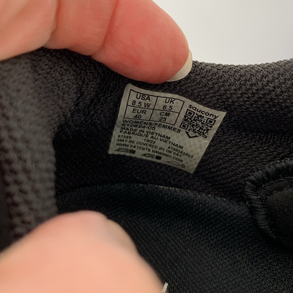 Saucony Kinvara 14 training shoes black running sneaker lightweight 8.5 WIDE - Picture 7 of 7